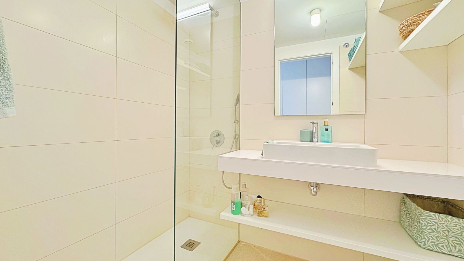 3 Bed, 2 Bath, ApartmentFor Sale, Torrevieja, Alicante