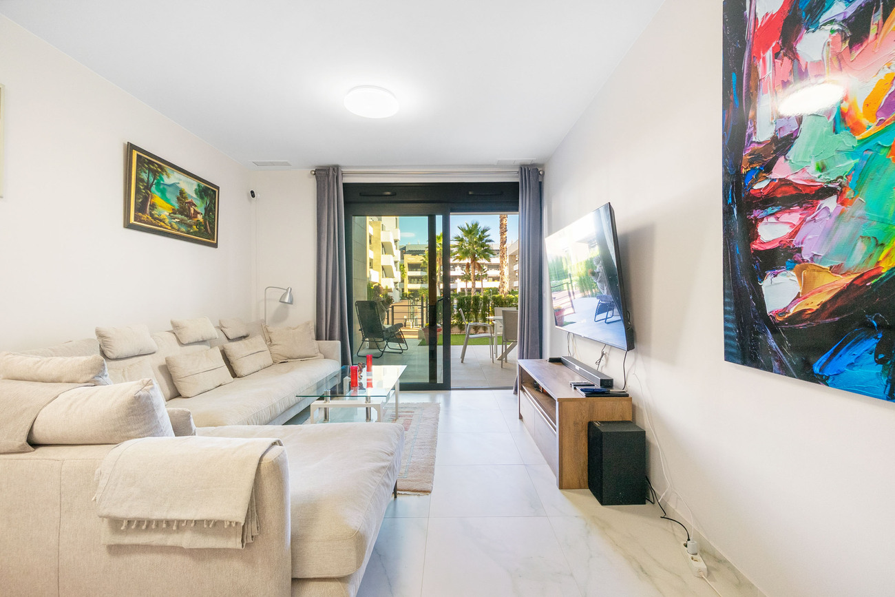 2 Bed, 1 Bath, ApartmentFor Sale, Playa Flamenca, Alicante