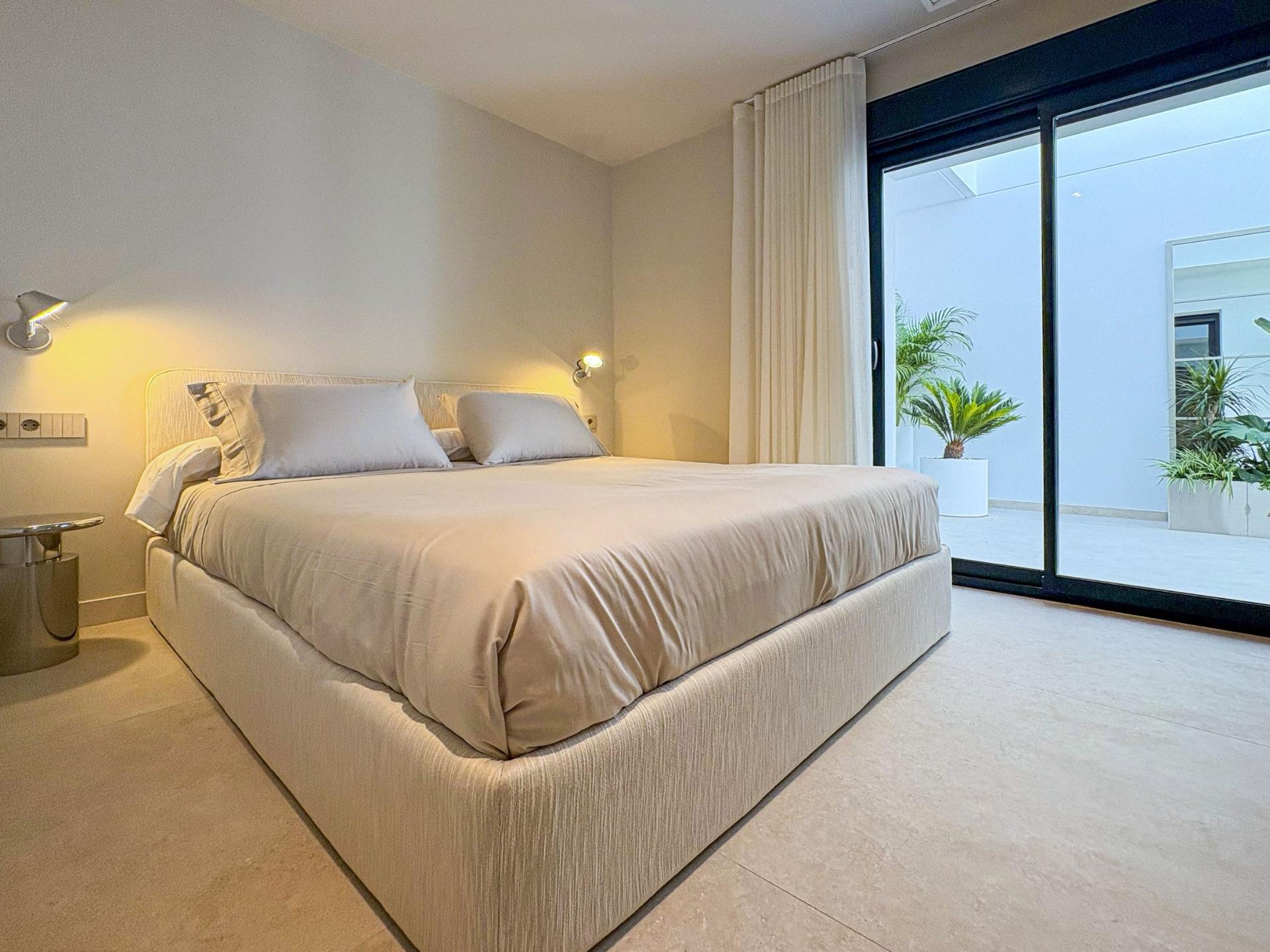 5 Bed, 3 Bath, HouseFor Sale, Rojales, Alicante