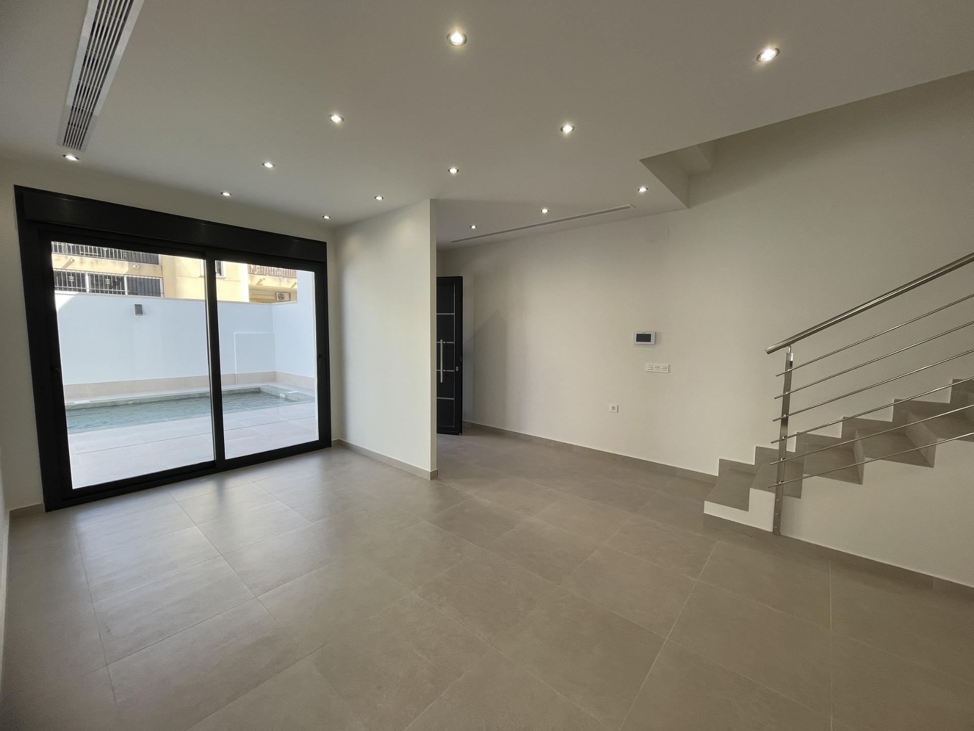 3 Bed, 3 Bath, HouseFor Sale, Almoradi, Alicante