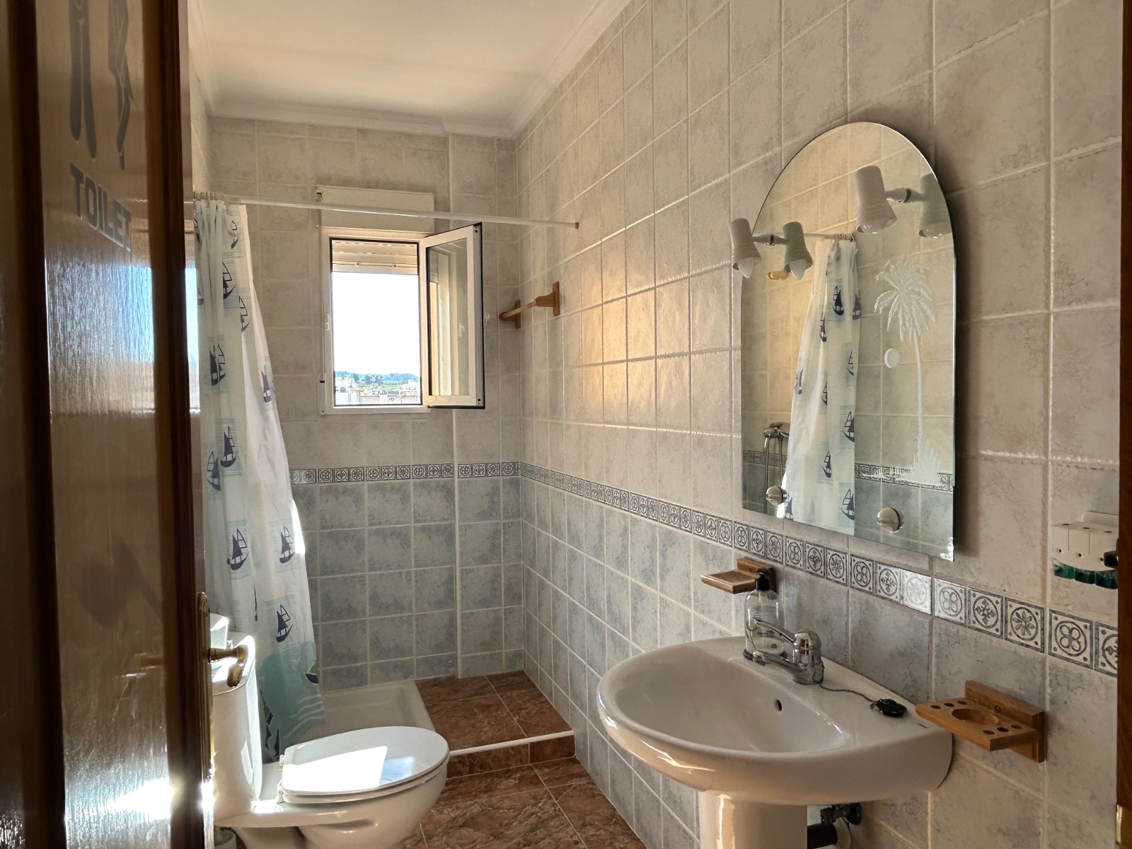 3 Bed, 2 Bath, ApartmentFor Sale, Jacarilla, Alicante