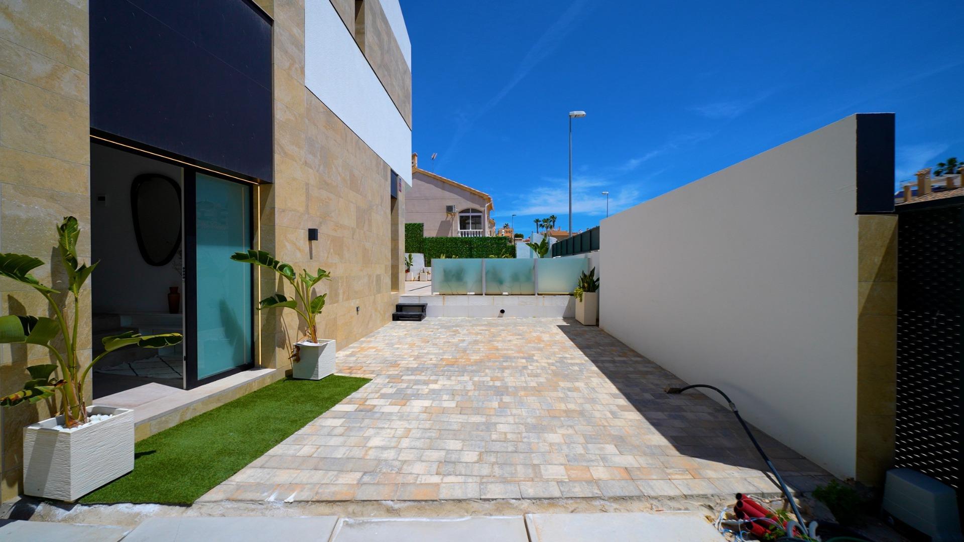 3 Bed, 3 Bath, HouseFor Sale, Orihuela Costa, Alicante