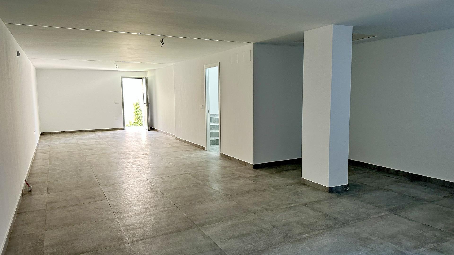 4 Bed, 3 Bath, HouseFor Sale, Algorfa, Alicante