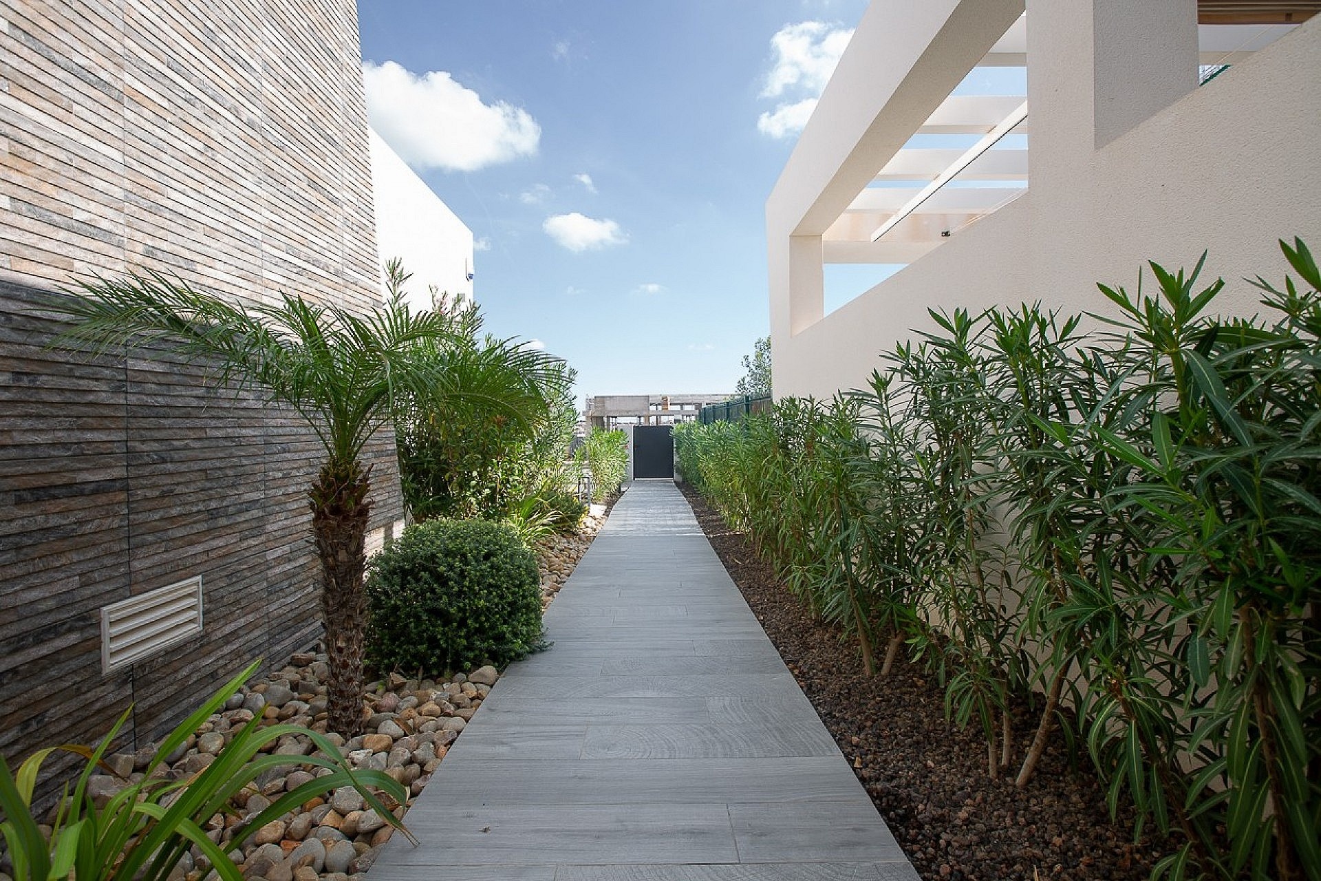 3 Bed, 2 Bath, HouseFor Sale, La Finca Golf Resort, Alicante