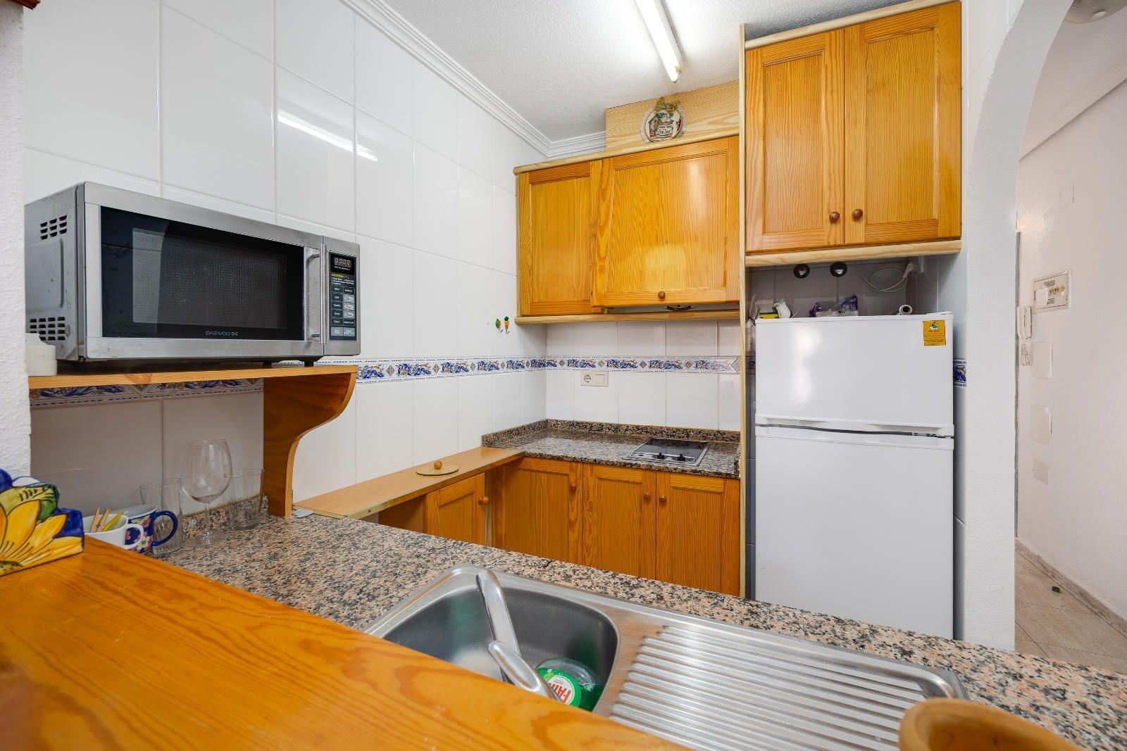 2 Bed, 1 Bath, ApartmentFor Sale, Torrevieja, Alicante