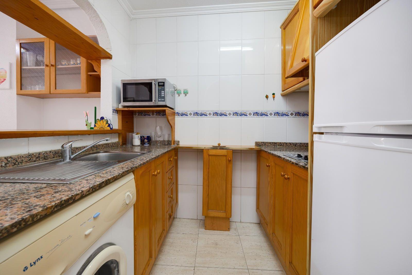 2 Bed, 1 Bath, ApartmentFor Sale, Torrevieja, Alicante