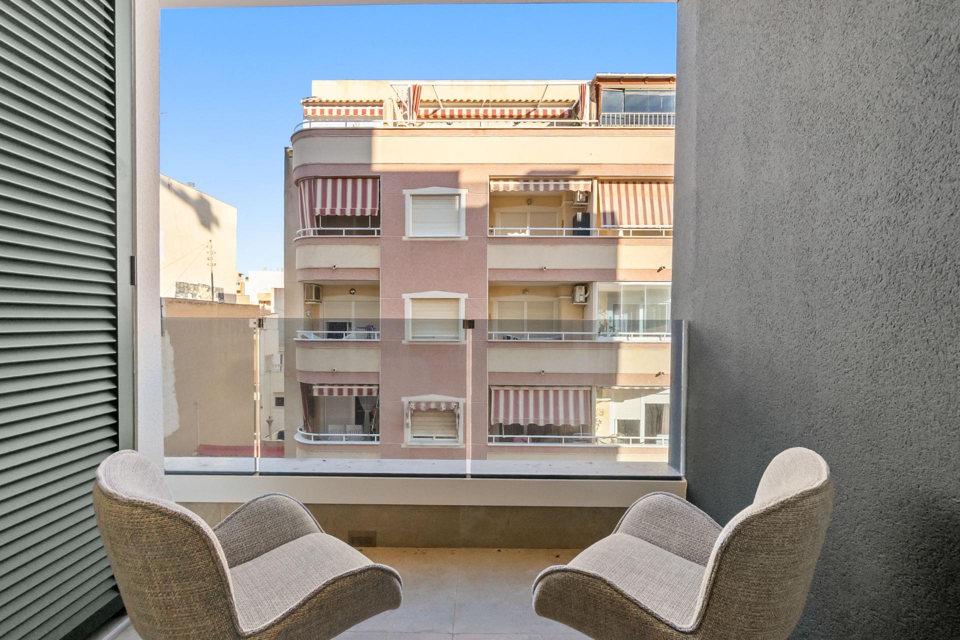 2 Bed, 2 Bath, ApartmentFor Sale, Torrevieja, Alicante