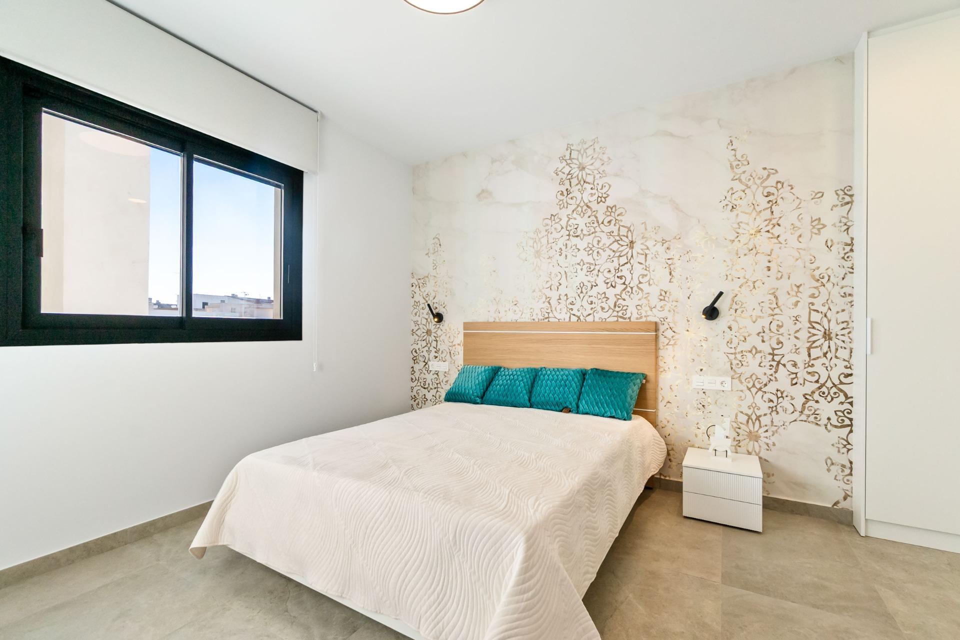 2 Bed, 2 Bath, ApartmentFor Sale, Torrevieja, Alicante