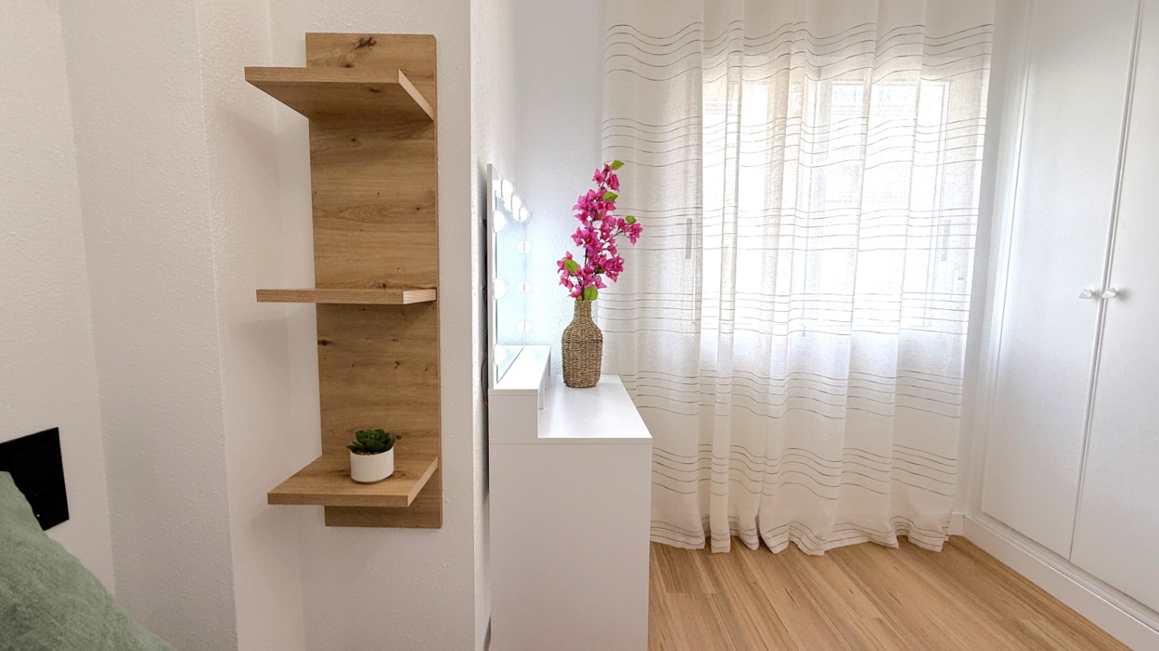 2 Bed, 1 Bath, ApartmentFor Sale, Torrevieja, Alicante