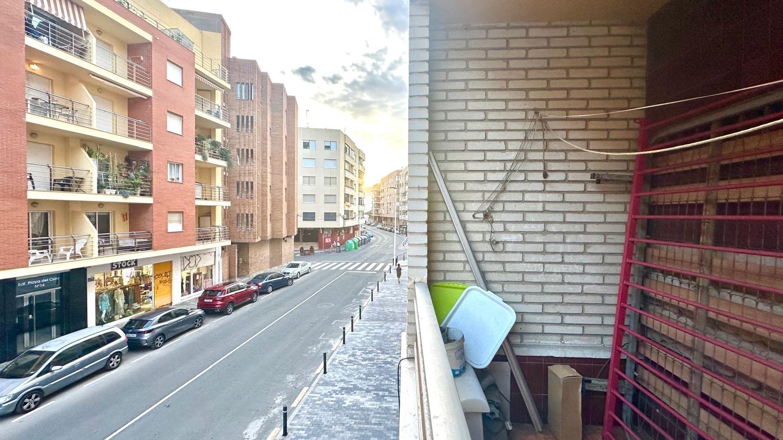 3 Bed, 2 Bath, ApartmentFor Sale, Torrevieja, Alicante