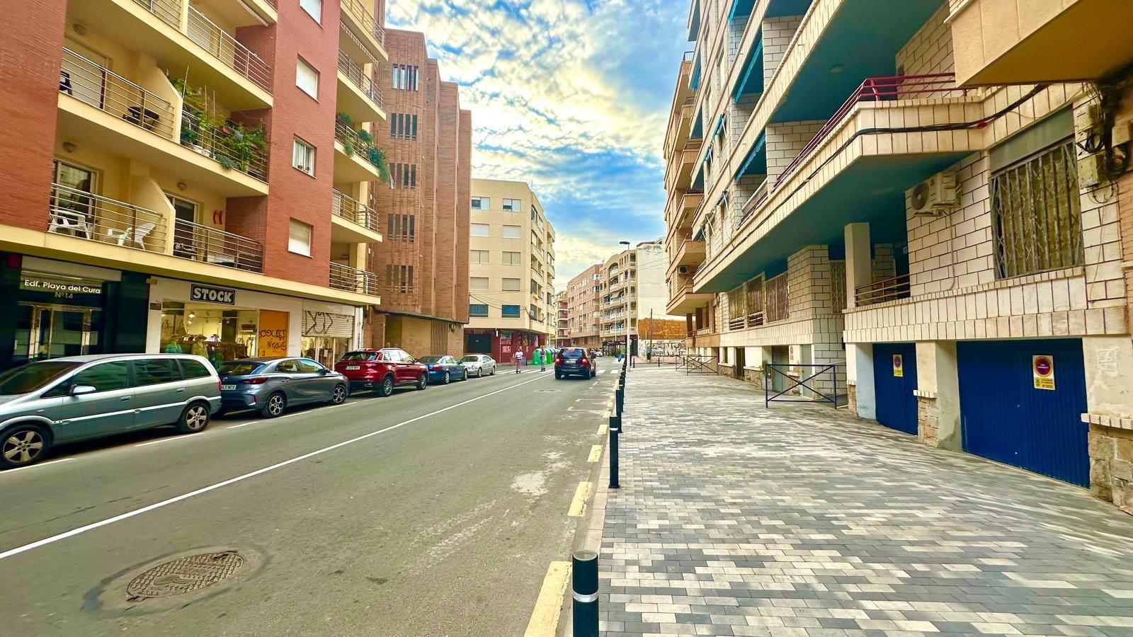 3 Bed, 2 Bath, ApartmentFor Sale, Torrevieja, Alicante