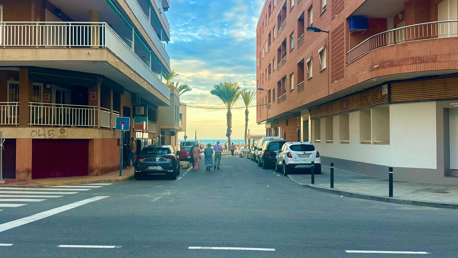 3 Bed, 2 Bath, ApartmentFor Sale, Torrevieja, Alicante