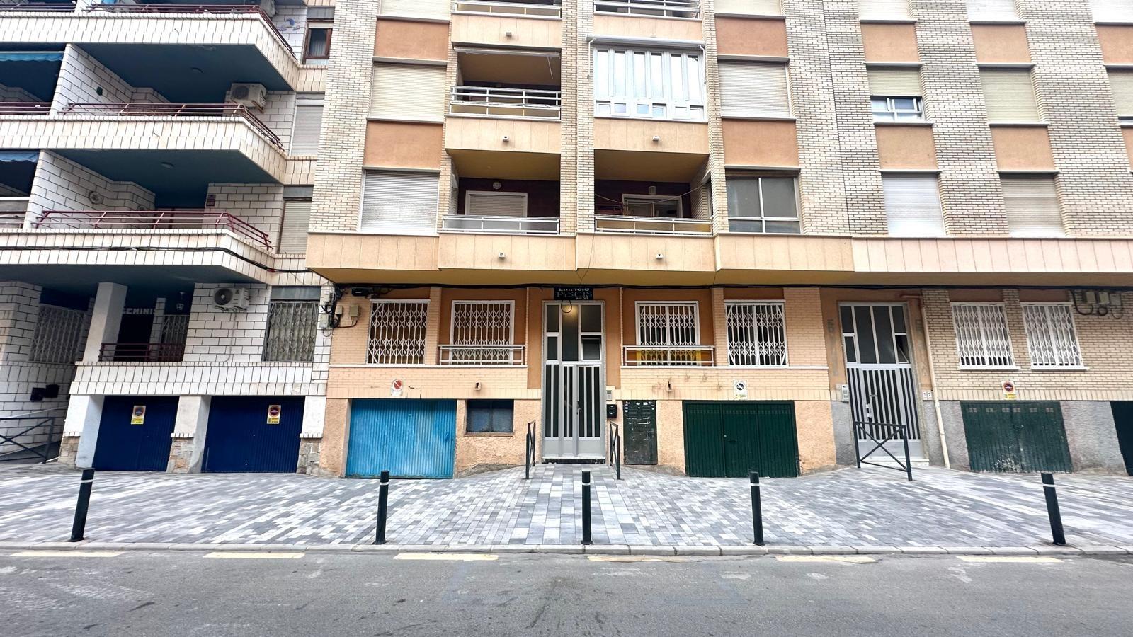 3 Bed, 2 Bath, ApartmentFor Sale, Torrevieja, Alicante