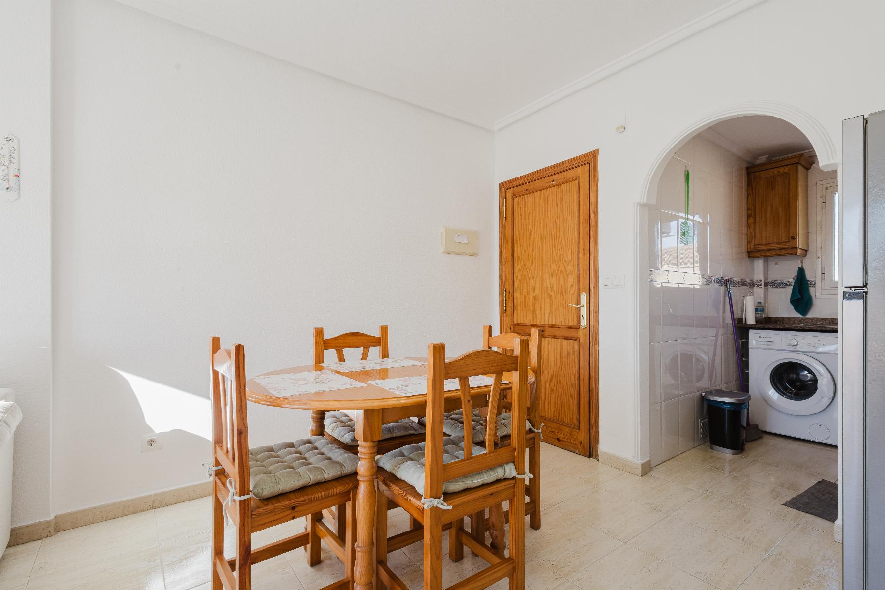 2 Bed, 1 Bath, HouseFor Sale, Torrevieja, Alicante