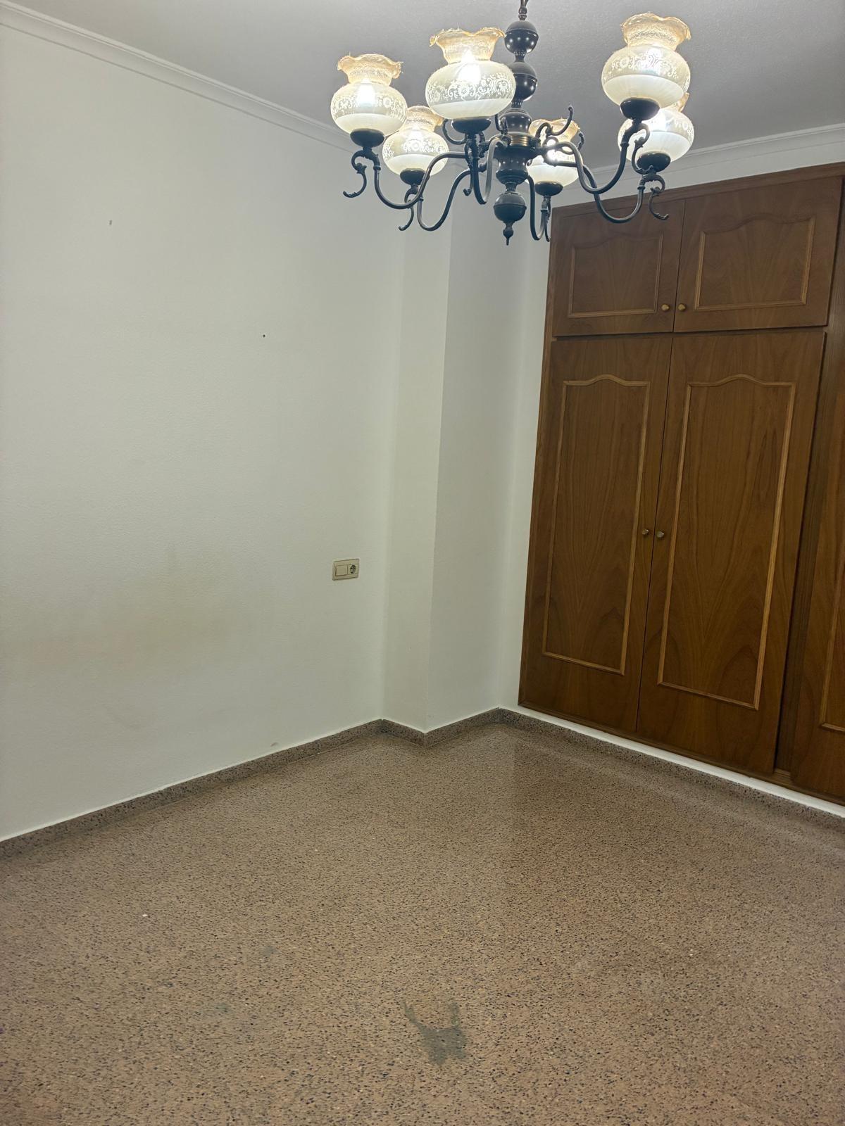 3 Bed, 2 Bath, ApartmentFor Sale, Almoradi, Alicante