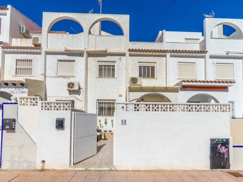 2 Bed, 1 Bath, HouseFor Sale, Torrevieja, Alicante