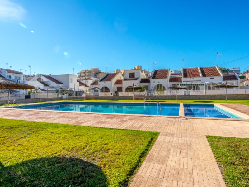 2 Bed, 1 Bath, HouseFor Sale, Torrevieja, Alicante