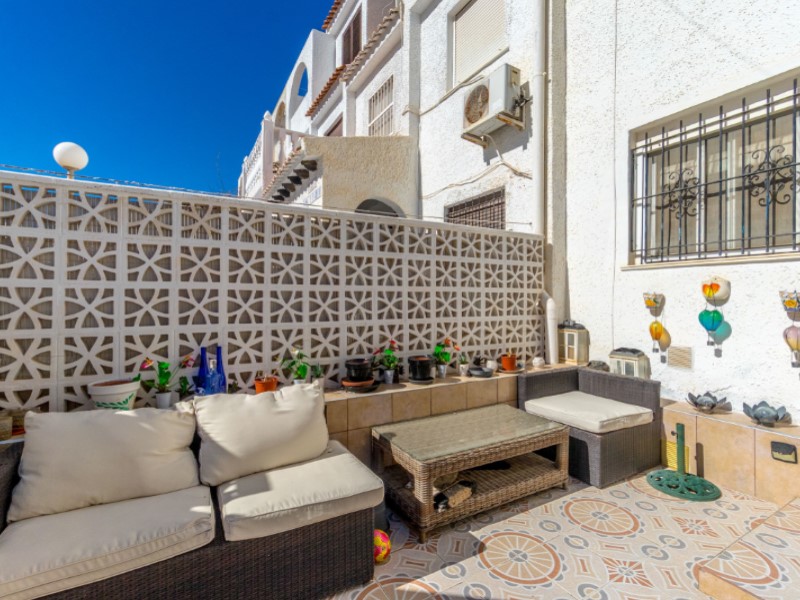 2 Bed, 1 Bath, HouseFor Sale, Torrevieja, Alicante