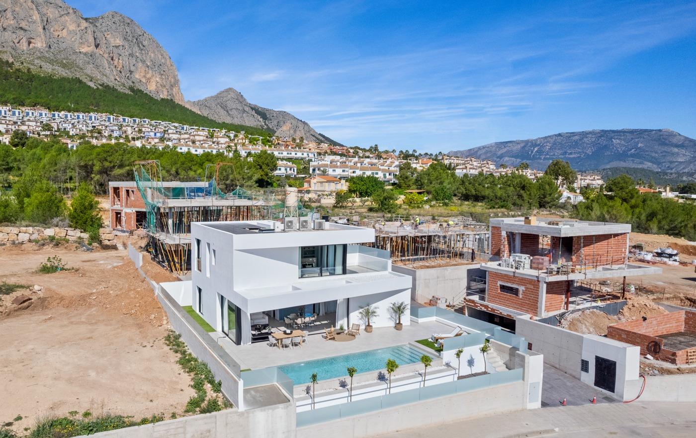 4 Bed, 4 Bath, HouseFor Sale, Polop, Alicante