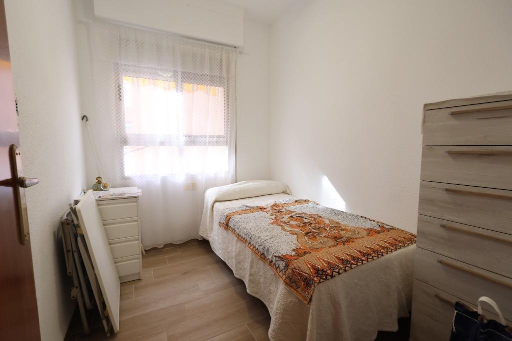 3 Bed, 1 Bath, ApartmentFor Sale, Torrevieja, Alicante