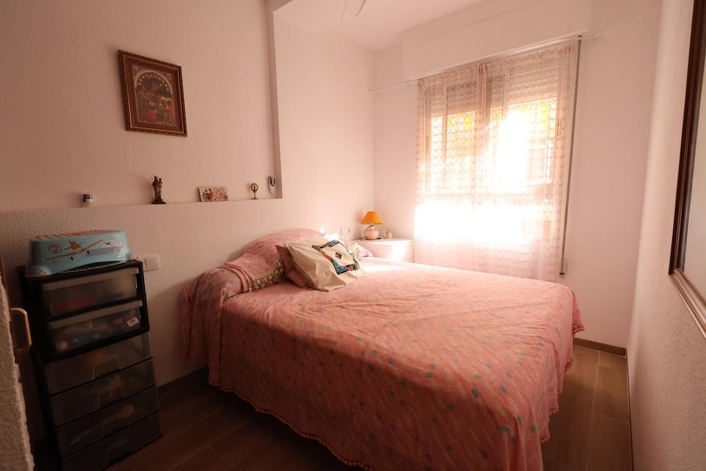 3 Bed, 1 Bath, ApartmentFor Sale, Torrevieja, Alicante