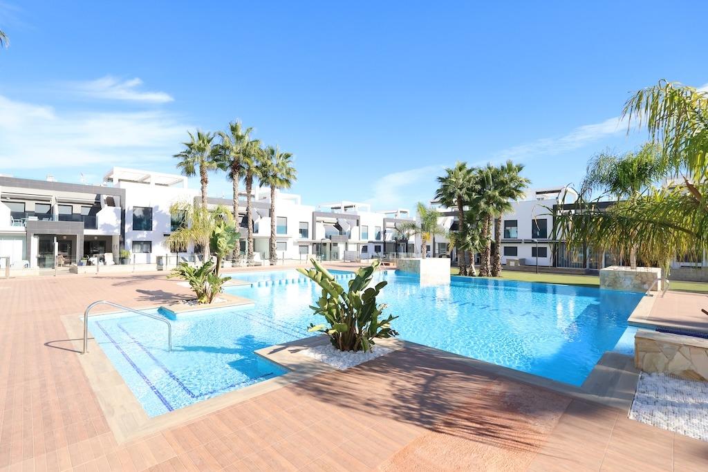 2 Bed, 2 Bath, ApartmentFor Sale, Orihuela Costa, Alicante
