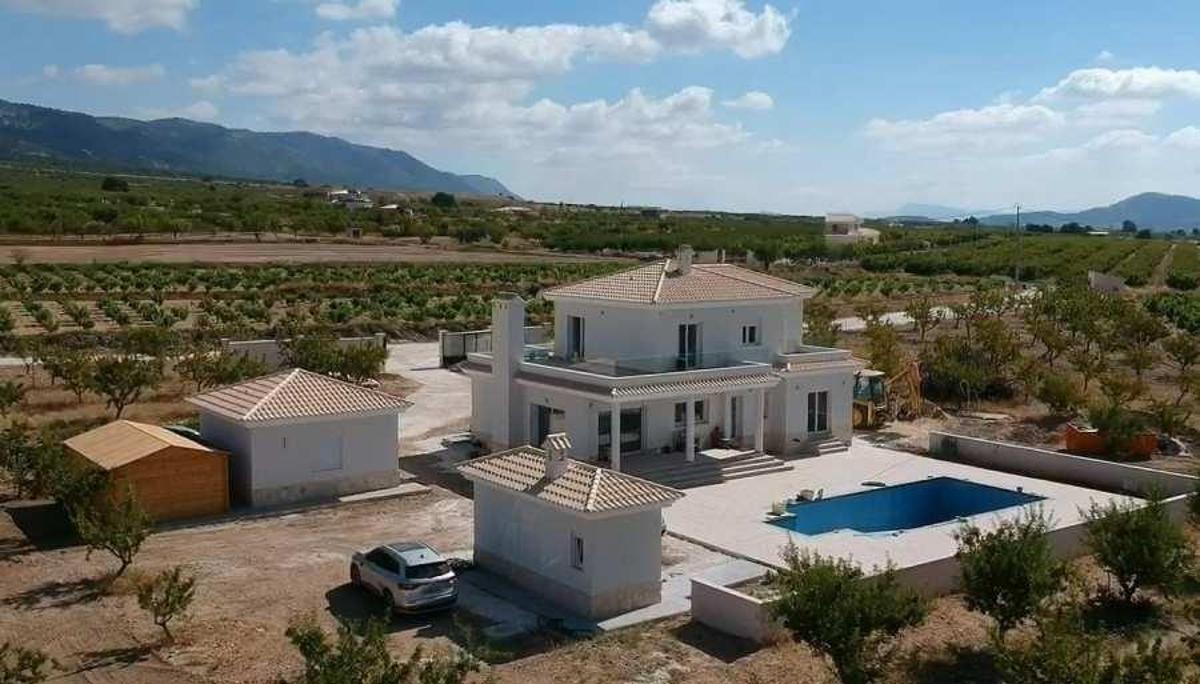 4 Bed, 3 Bath, HouseFor Sale, Pinoso, Costa Blanca