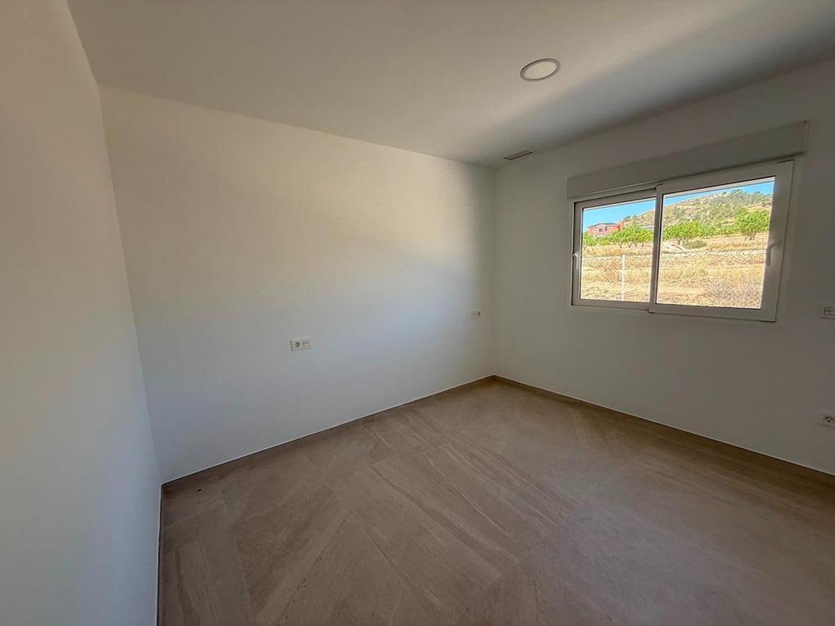 3 Bed, 2 Bath, HouseFor Sale, Pinoso, Costa Blanca