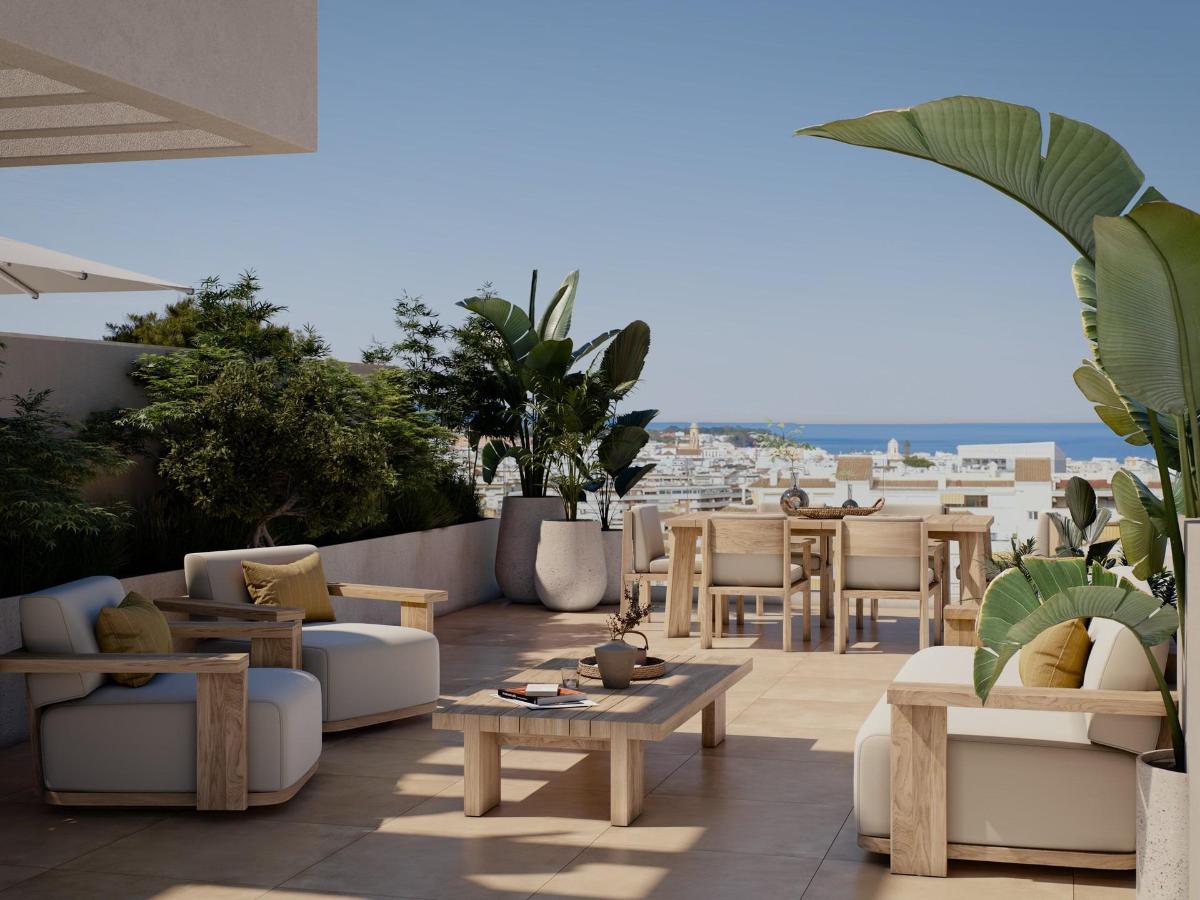 3 Bed, 2 Bath, ApartmentFor Sale, Estepona, Costa del Sol