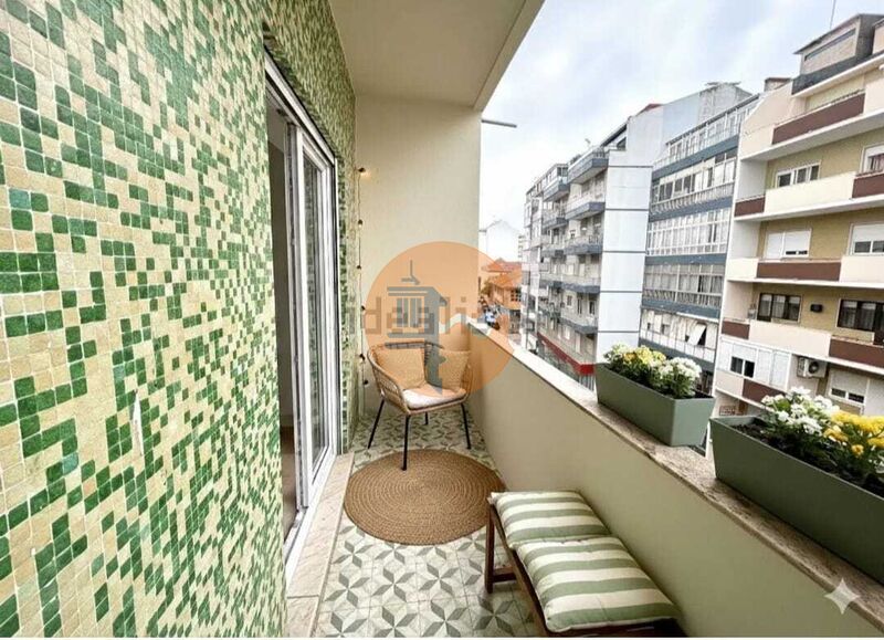 2 Bed, 1 Bath, ApartmentFor Sale, Almada, Setubal