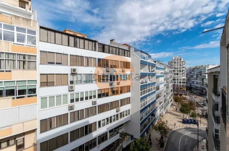 2 Bed, 1 Bath, ApartmentFor Sale, Almada, Setubal