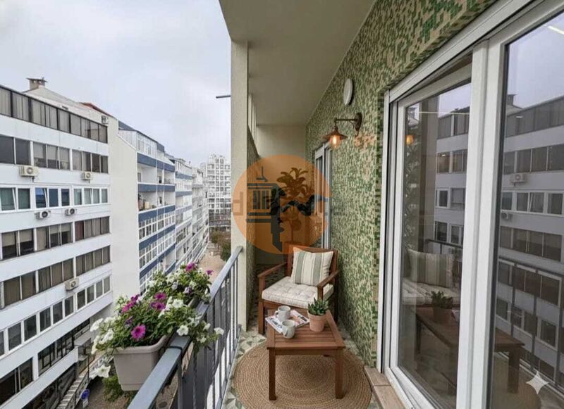 2 Bed, 1 Bath, ApartmentFor Sale, Almada, Setubal