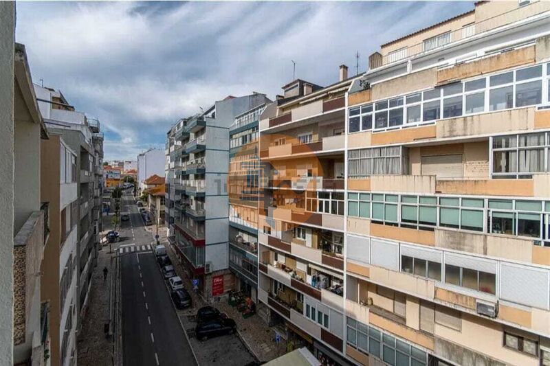 2 Bed, 1 Bath, ApartmentFor Sale, Almada, Setubal