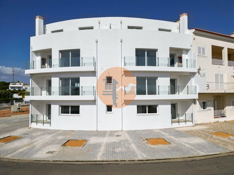 3 Bed, 2 Bath, ApartmentFor Sale, Castro Marim, Faro