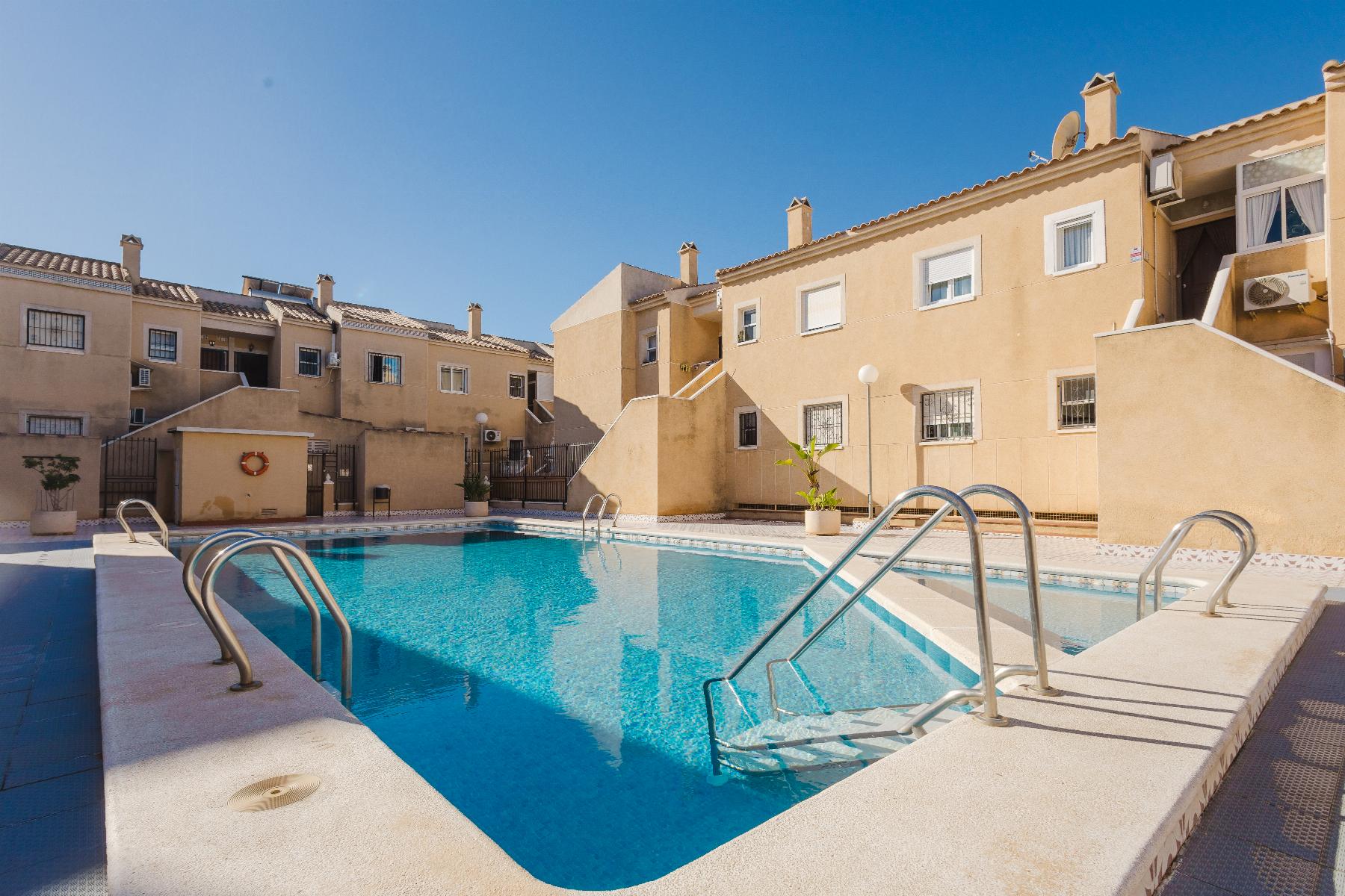 2 Bed, 1 Bath, HouseFor Sale, Torrevieja, Alicante