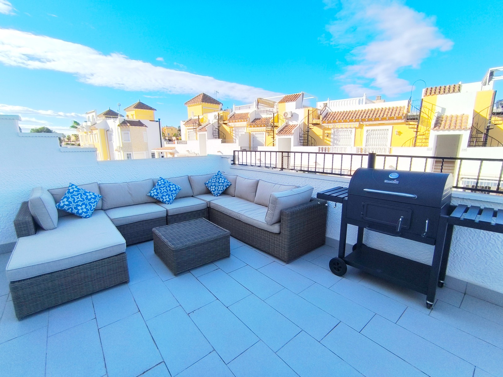 3 Bed, 2 Bath, HouseFor Sale, Algorfa, Alicante