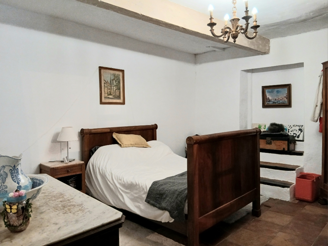 4 Bed, 2 Bath, HouseFor Sale, Fouzilhon, Herault, Languedoc-Roussillon, 34480