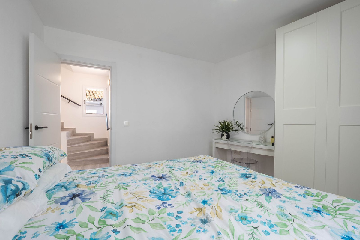 Alhaurin el Grande, Malaga, 3 Bedrooms Bedrooms, ,1 BathroomBathrooms,For Sale,R5235502