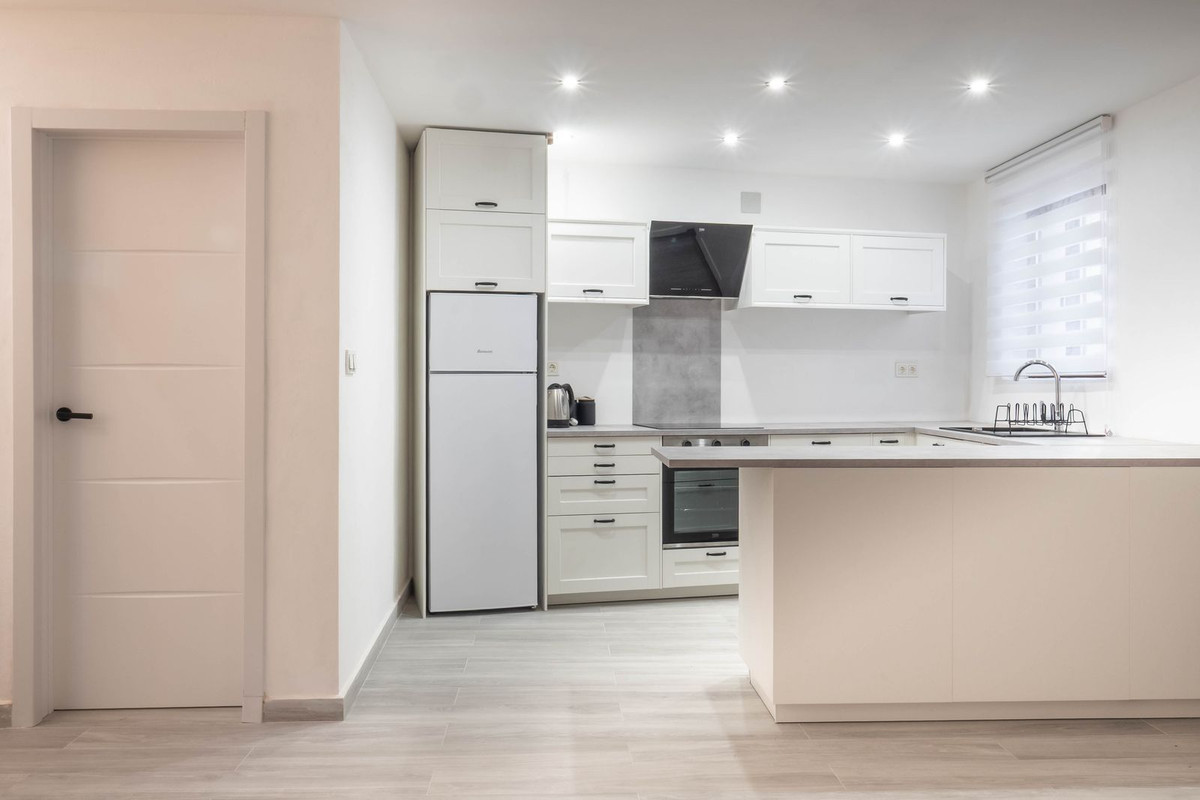 Alhaurin el Grande, Malaga, 3 Bedrooms Bedrooms, ,1 BathroomBathrooms,For Sale,R5235502