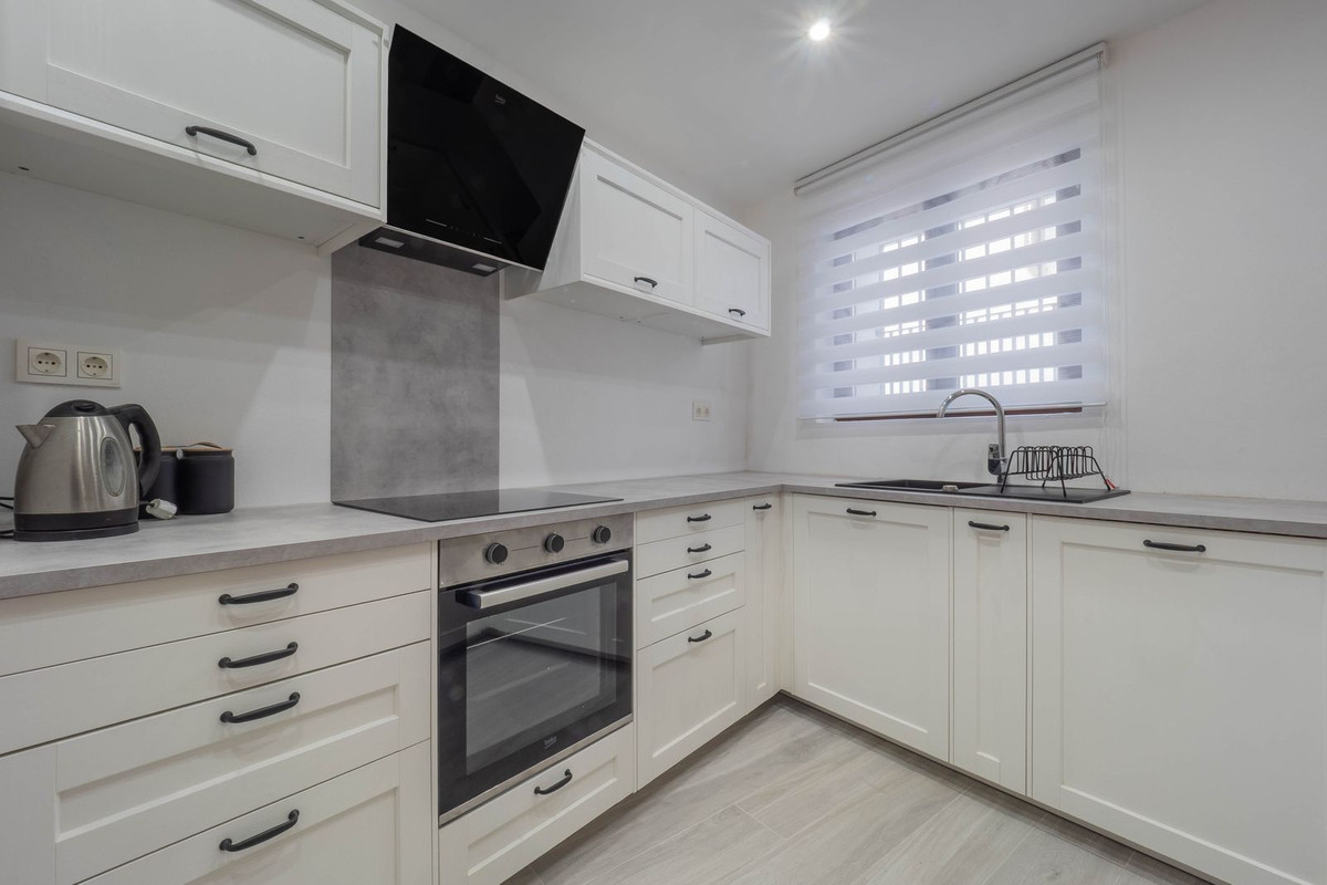 Alhaurin el Grande, Malaga, 3 Bedrooms Bedrooms, ,1 BathroomBathrooms,For Sale,R5235502