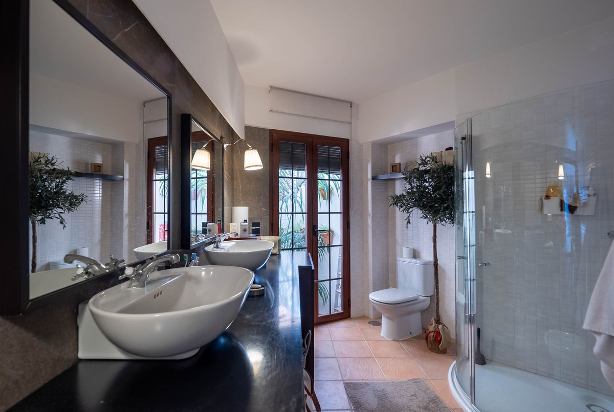 Alhaurin el Grande, Malaga, 2 Bedrooms Bedrooms, ,2 BathroomsBathrooms,For Sale,R5235550