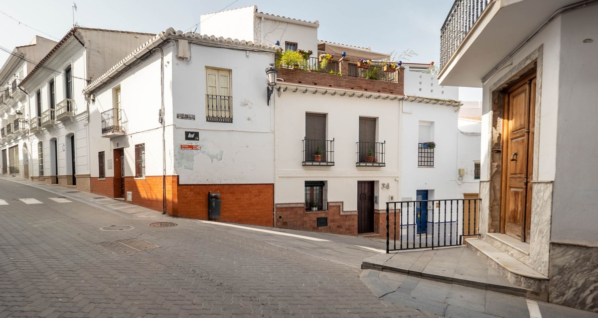 Alhaurin el Grande, Malaga, 2 Bedrooms Bedrooms, ,2 BathroomsBathrooms,For Sale,R5235550