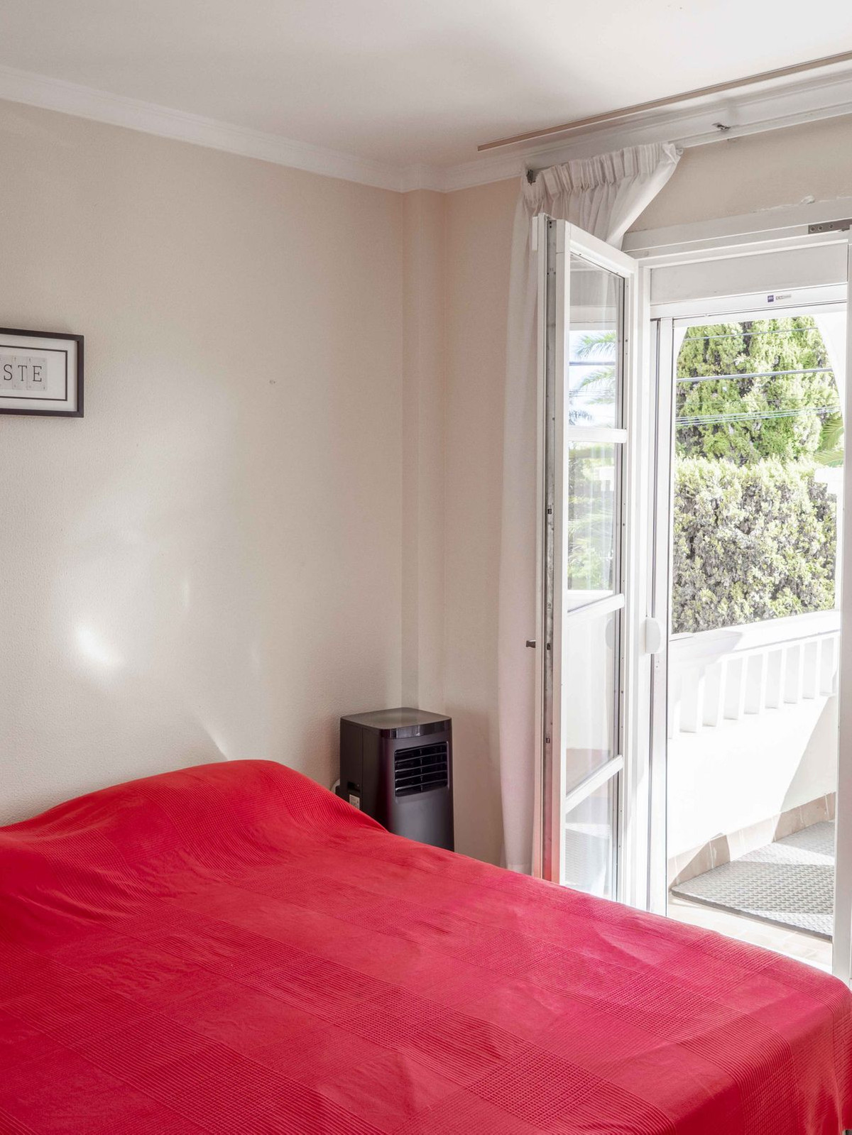 3 Bed, 2 Bath, ApartmentFor Sale, Estepona, Malaga