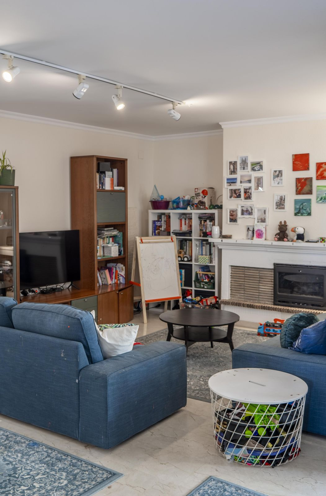 3 Bed, 2 Bath, ApartmentFor Sale, Estepona, Malaga