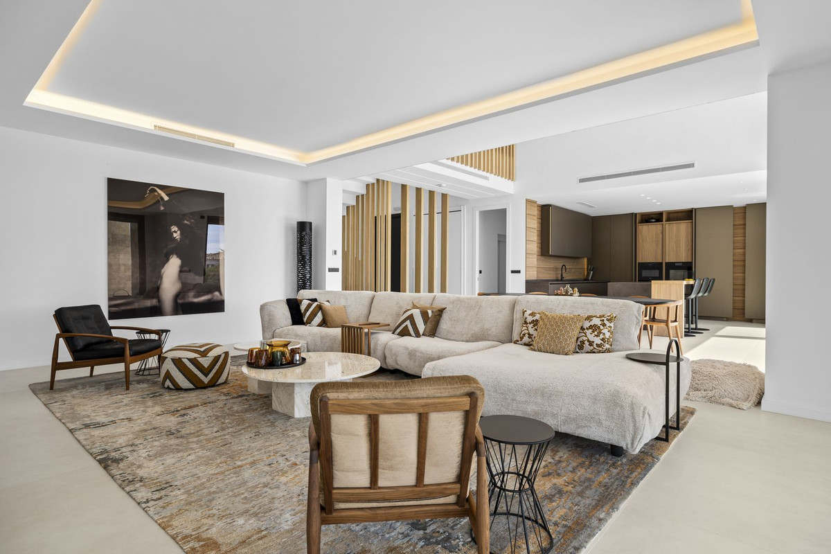 4 Bed, 4 Bath, HouseFor Sale, Benahavis, Malaga