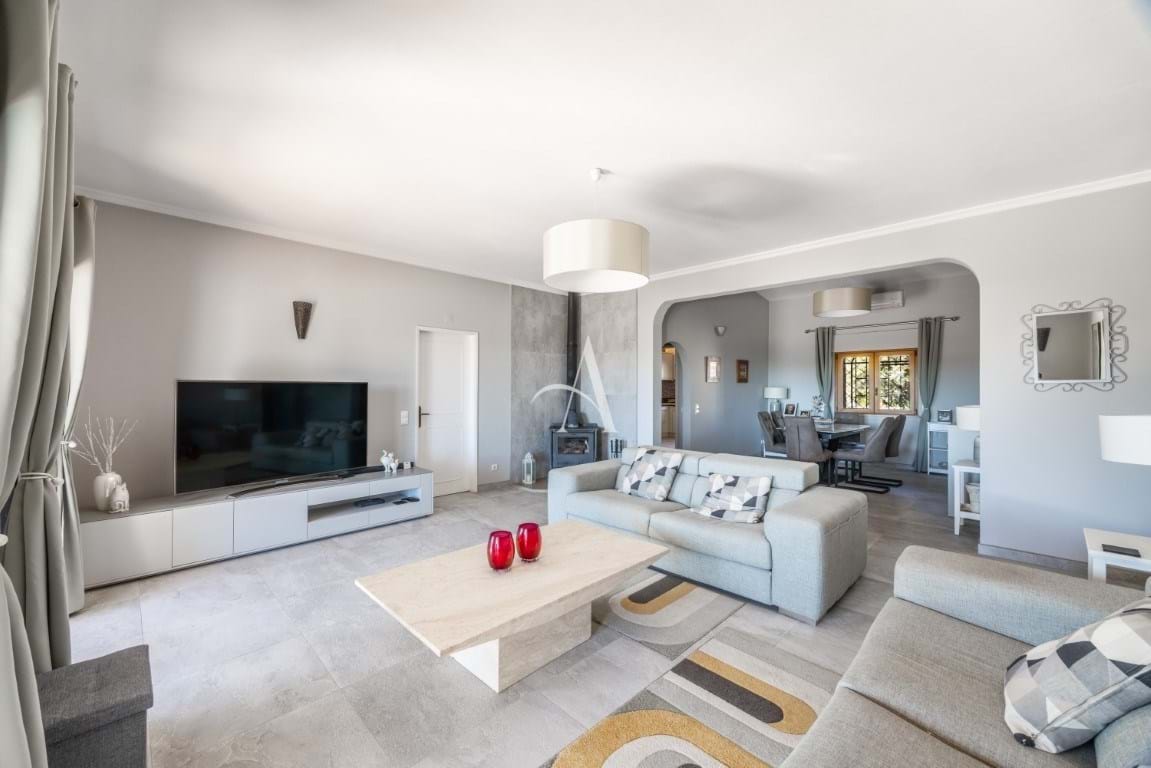 3 Bed, 2 Bath, HouseFor Sale, Sao Bras De Alportel, Faro, 8150-035