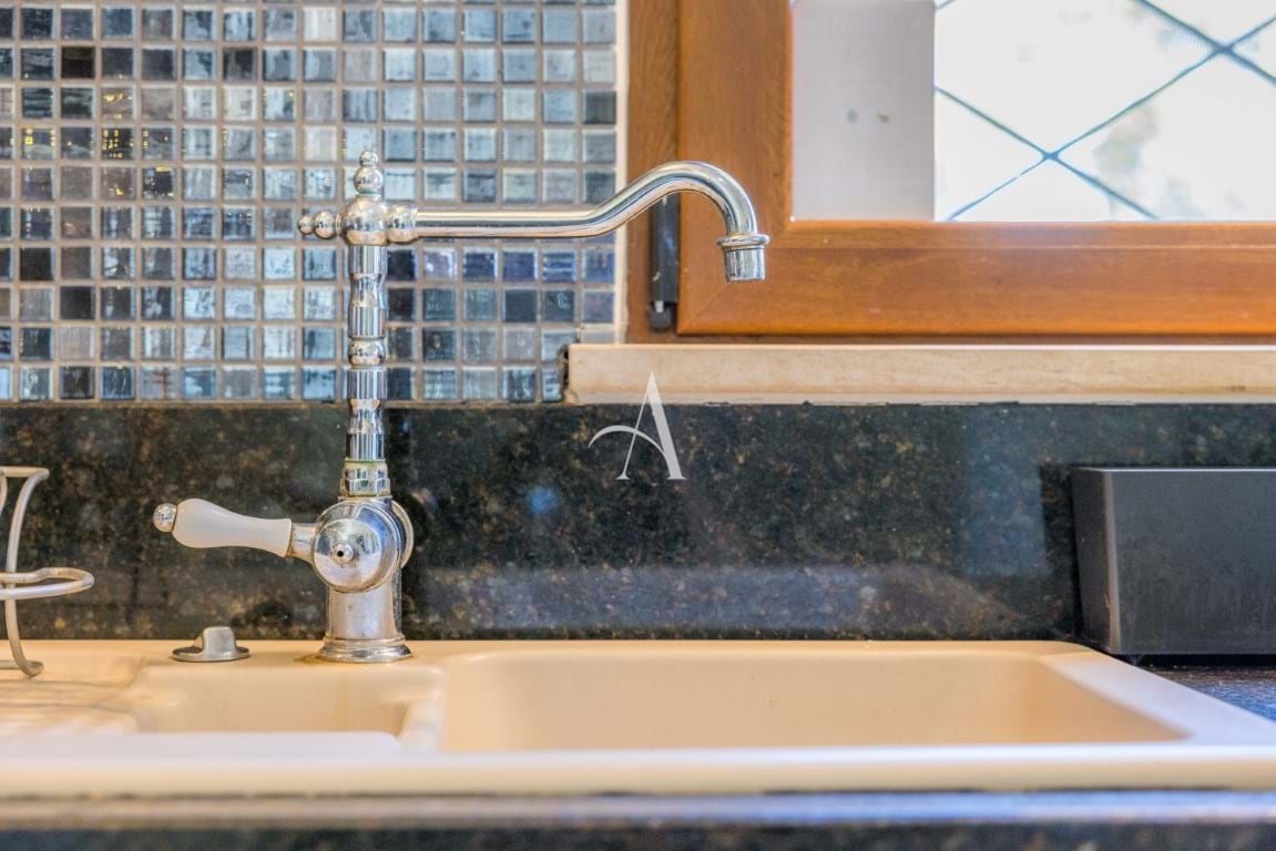 3 Bed, 2 Bath, HouseFor Sale, Sao Bras De Alportel, Faro, 8150-035