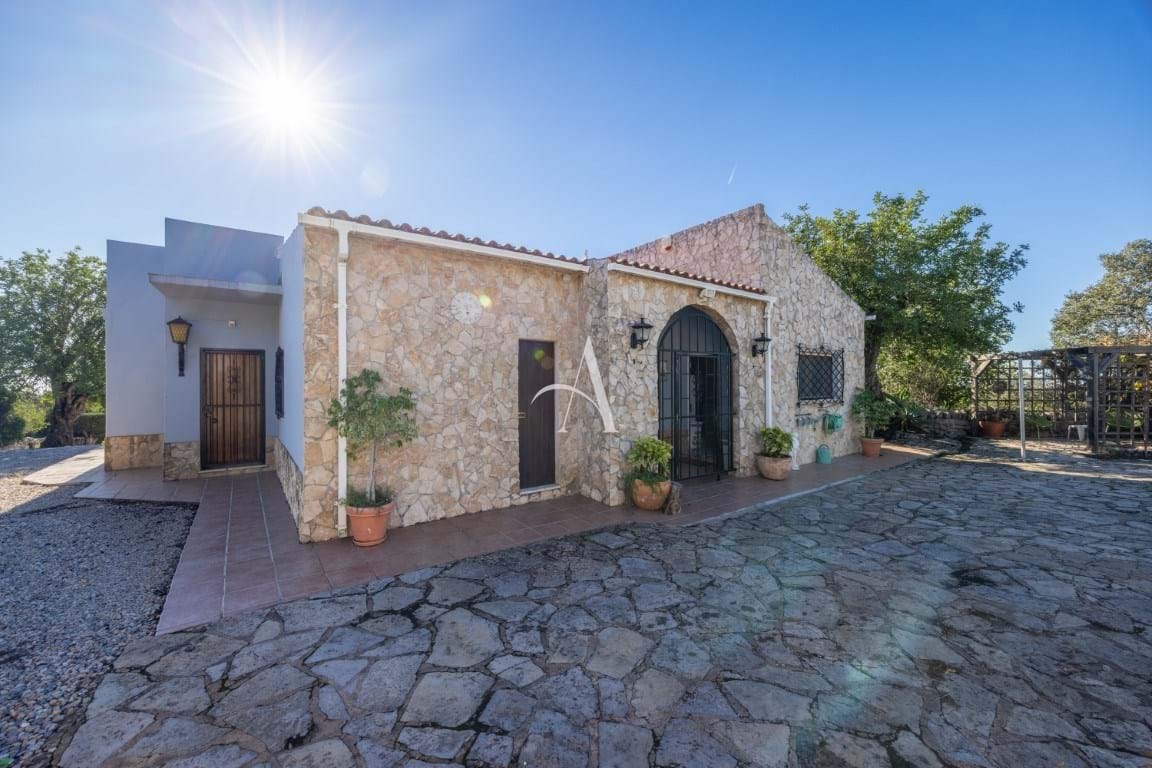 3 Bed, 2 Bath, HouseFor Sale, Sao Bras De Alportel, Faro, 8150-035