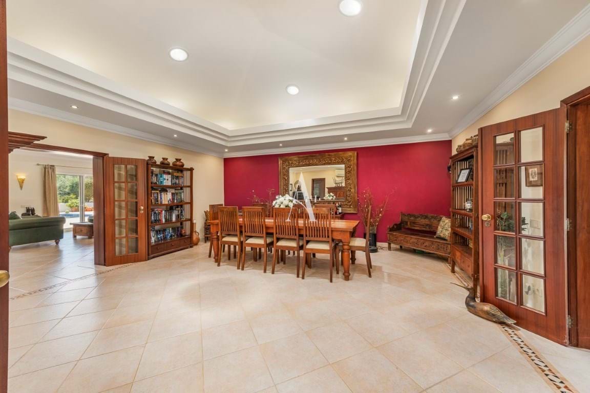 4 Bed, 6 Bath, HouseFor Sale, Faro, Faro