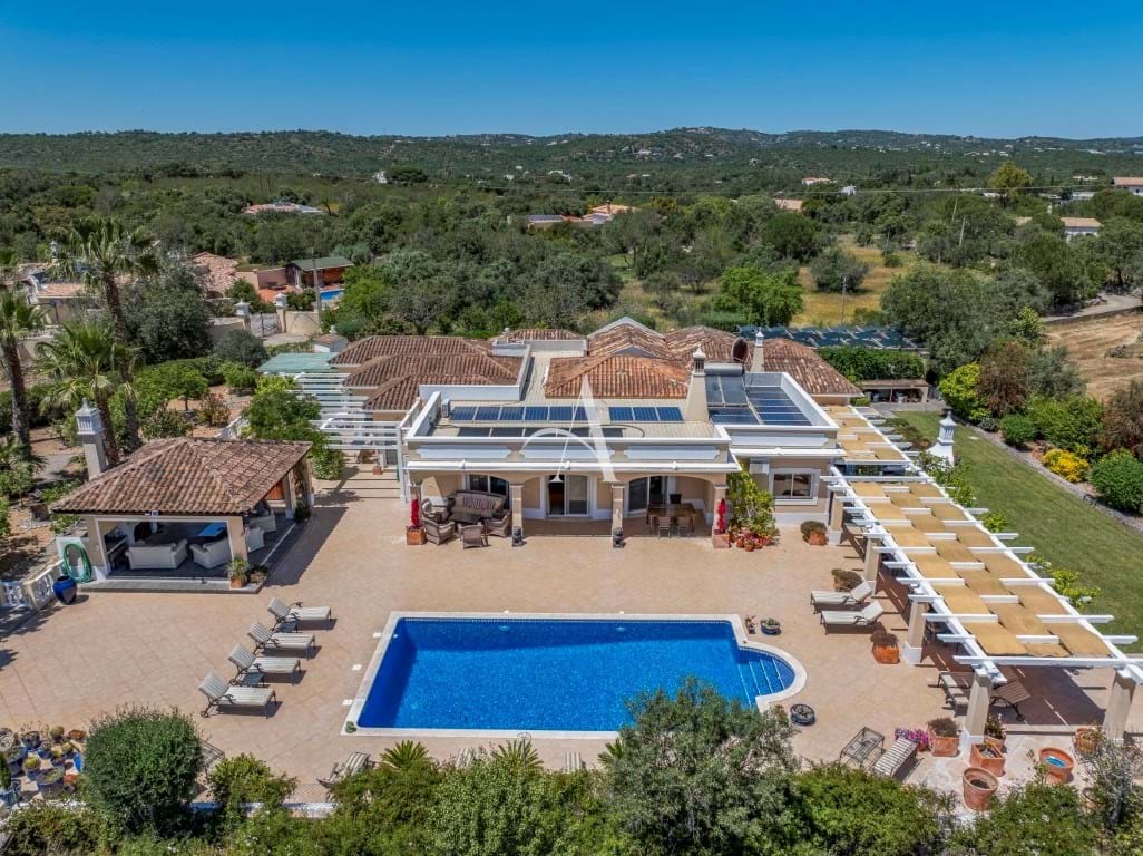 4 Bed, 6 Bath, HouseFor Sale, Faro, Faro